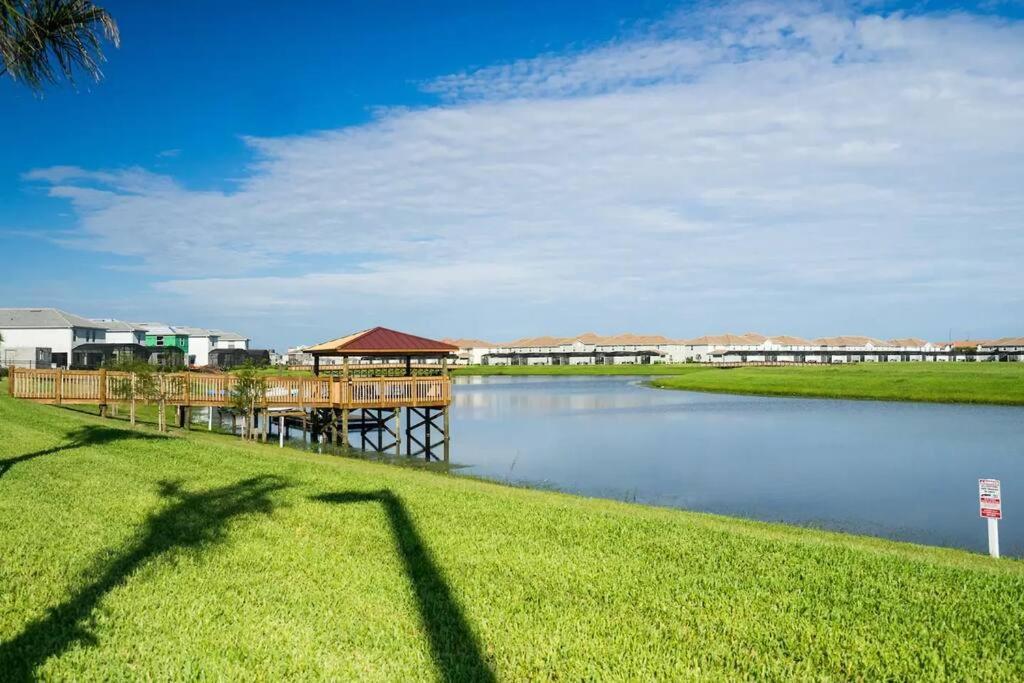 Newly Listed Townhouse Storey Lake, Free Waterpark Kissimmee Luaran gambar