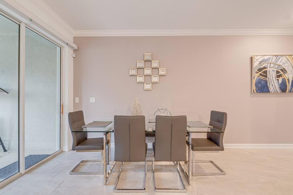 Newly Listed Townhouse Storey Lake, Free Waterpark Kissimmee Luaran gambar