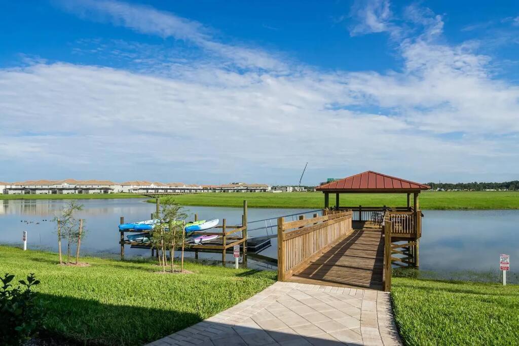 Newly Listed Townhouse Storey Lake, Free Waterpark Kissimmee Luaran gambar