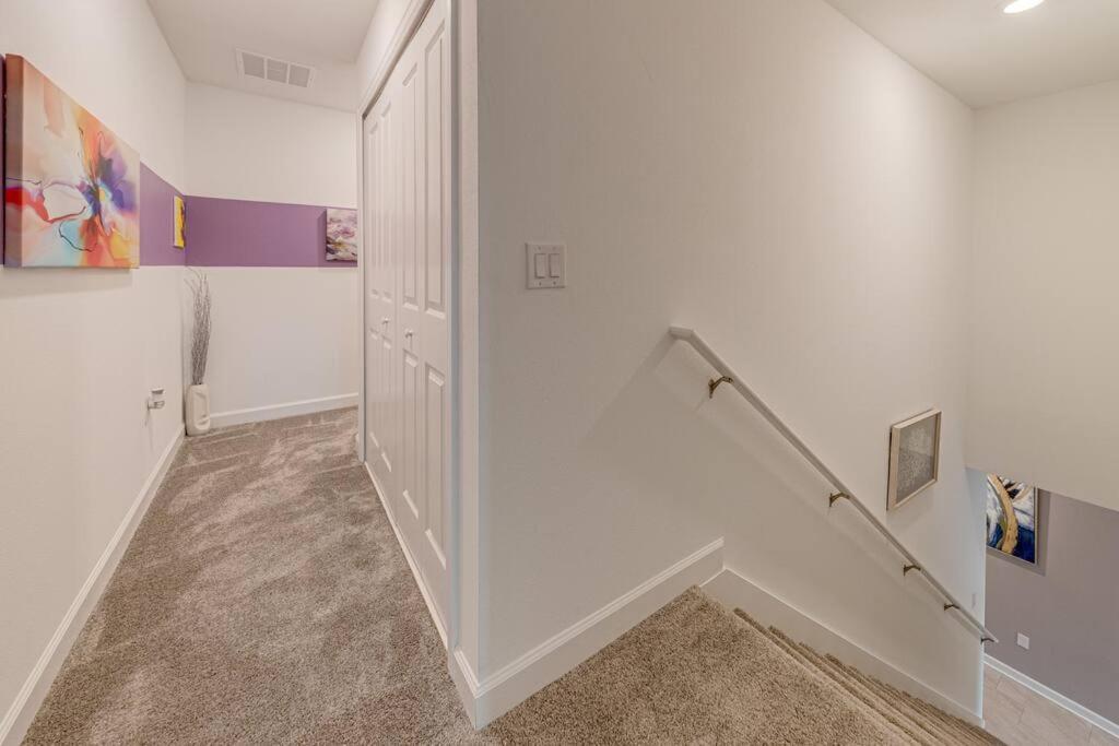 Newly Listed Townhouse Storey Lake, Free Waterpark Kissimmee Luaran gambar