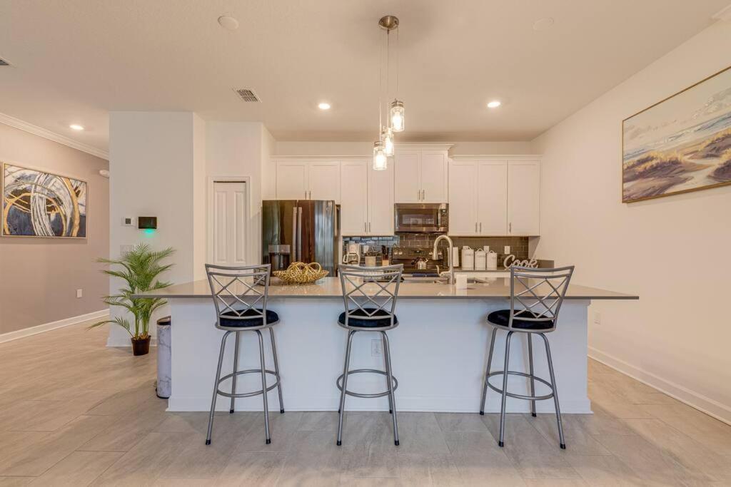 Newly Listed Townhouse Storey Lake, Free Waterpark Kissimmee Luaran gambar